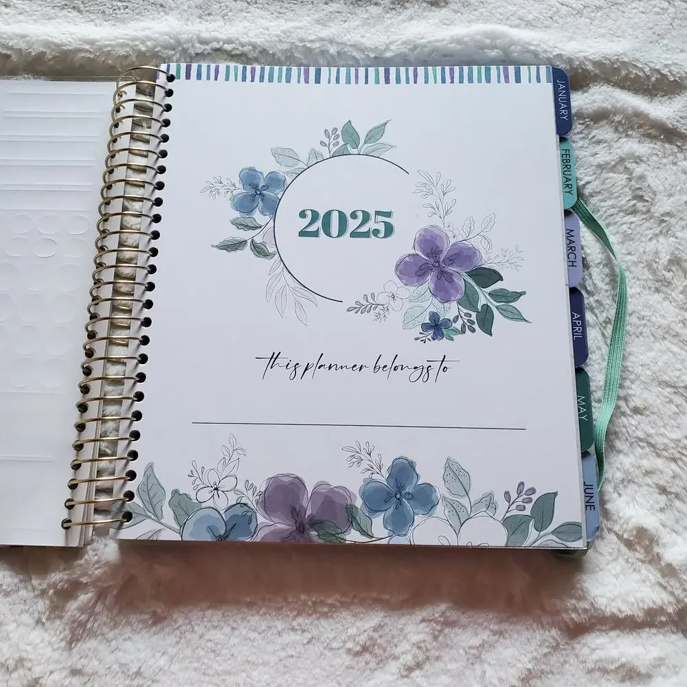 The Creative Expert 12 Month Dated Planner Read Description